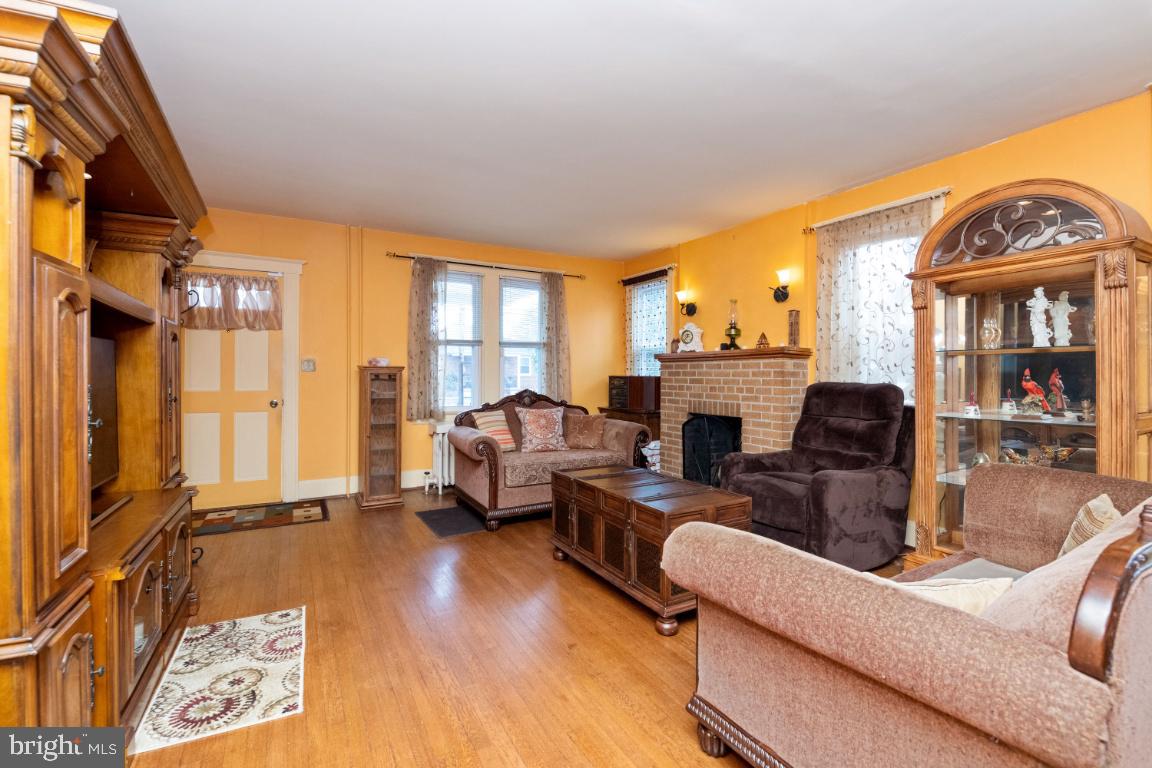 3620 Langrehr Road Baltimore, MD 21244 - Photo 5 of 40 Main level - original pine wood floors