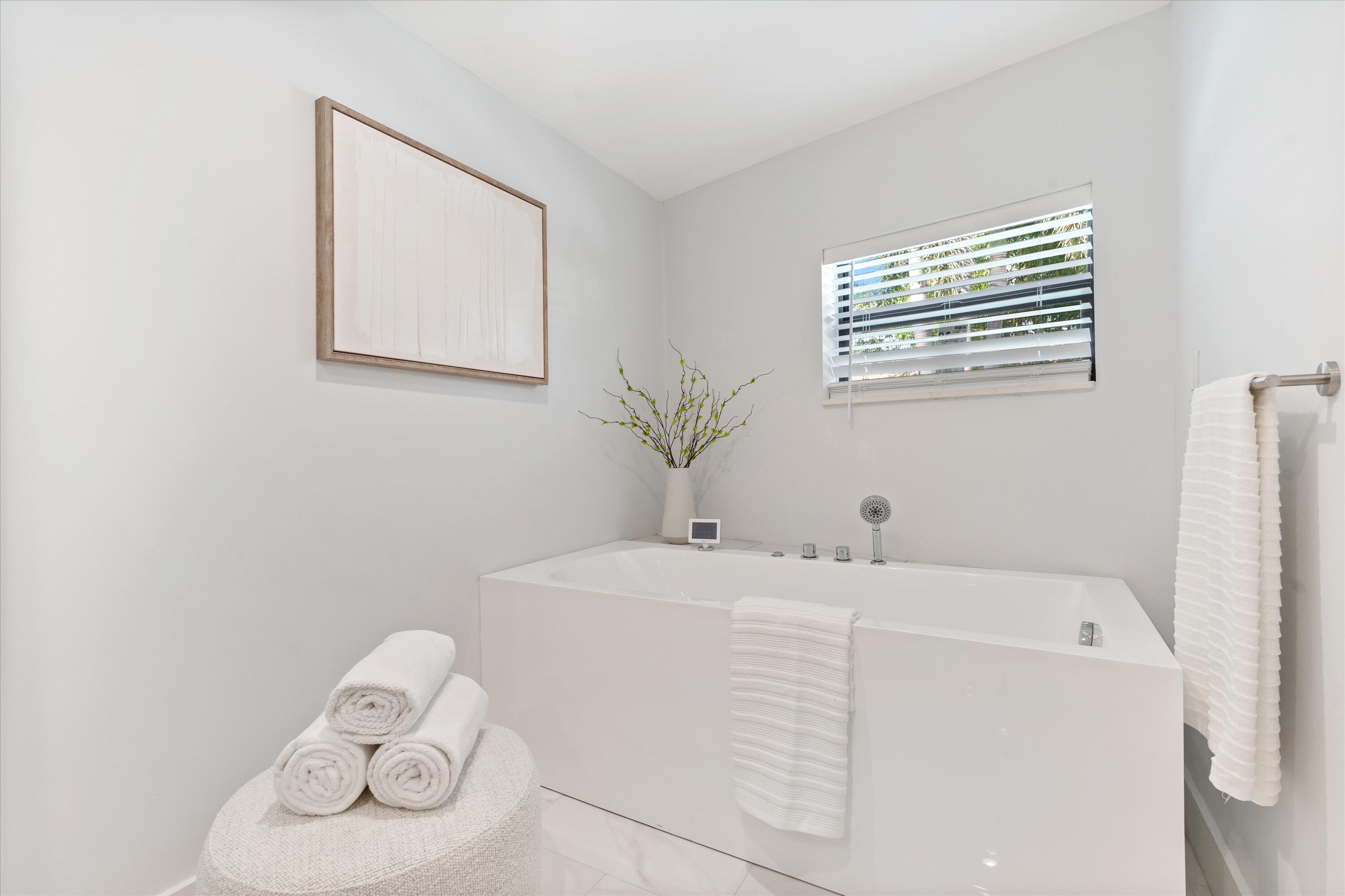 901 Southwest 12th Avenue Boca Raton, FL 33486 - Photo 17 of 25 18-901 SW 12th Ave Boca Raton, FL-122