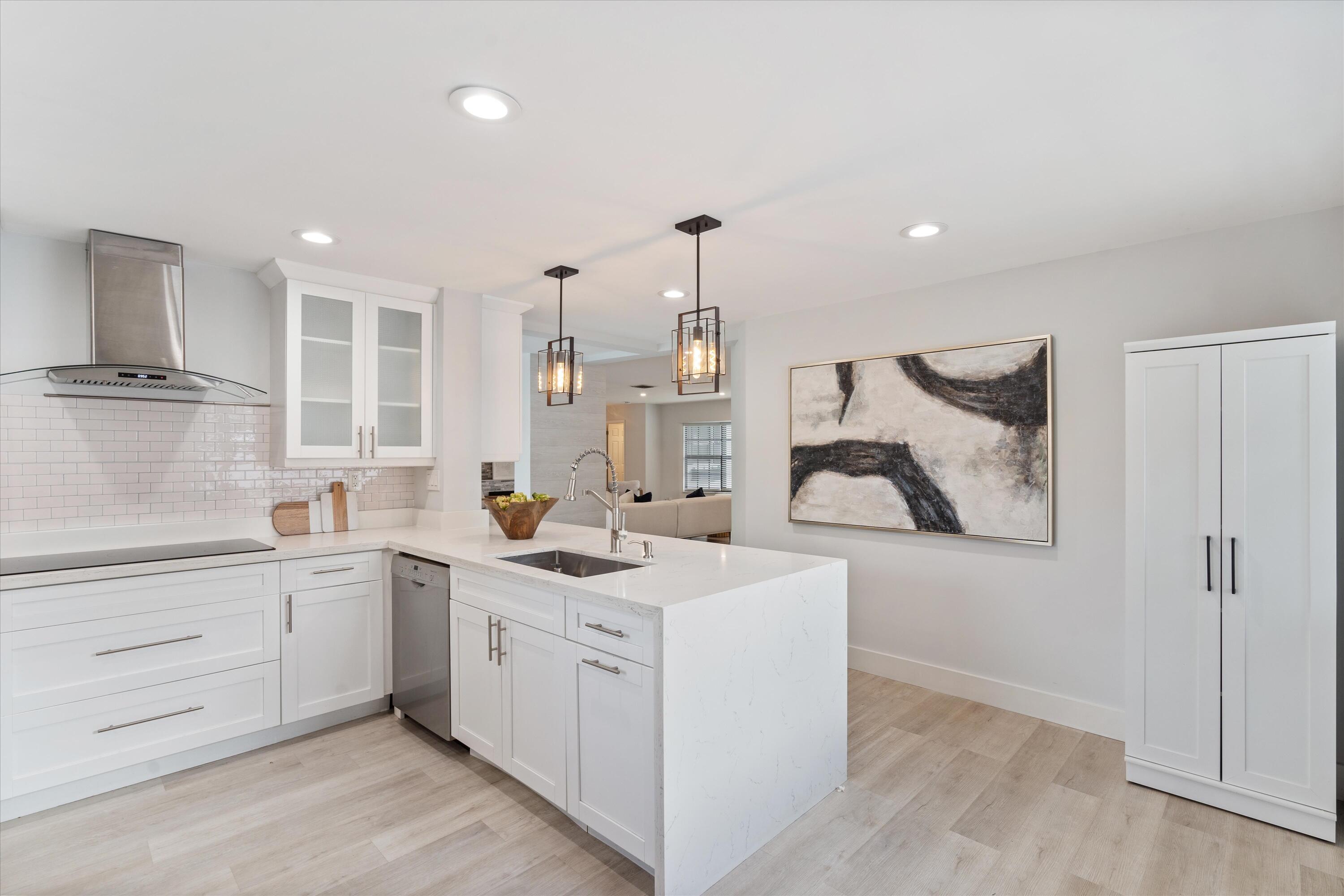 901 Southwest 12th Avenue Boca Raton, FL 33486 - Photo 8 of 25 09-901 SW 12th Ave Boca Raton, FL-111