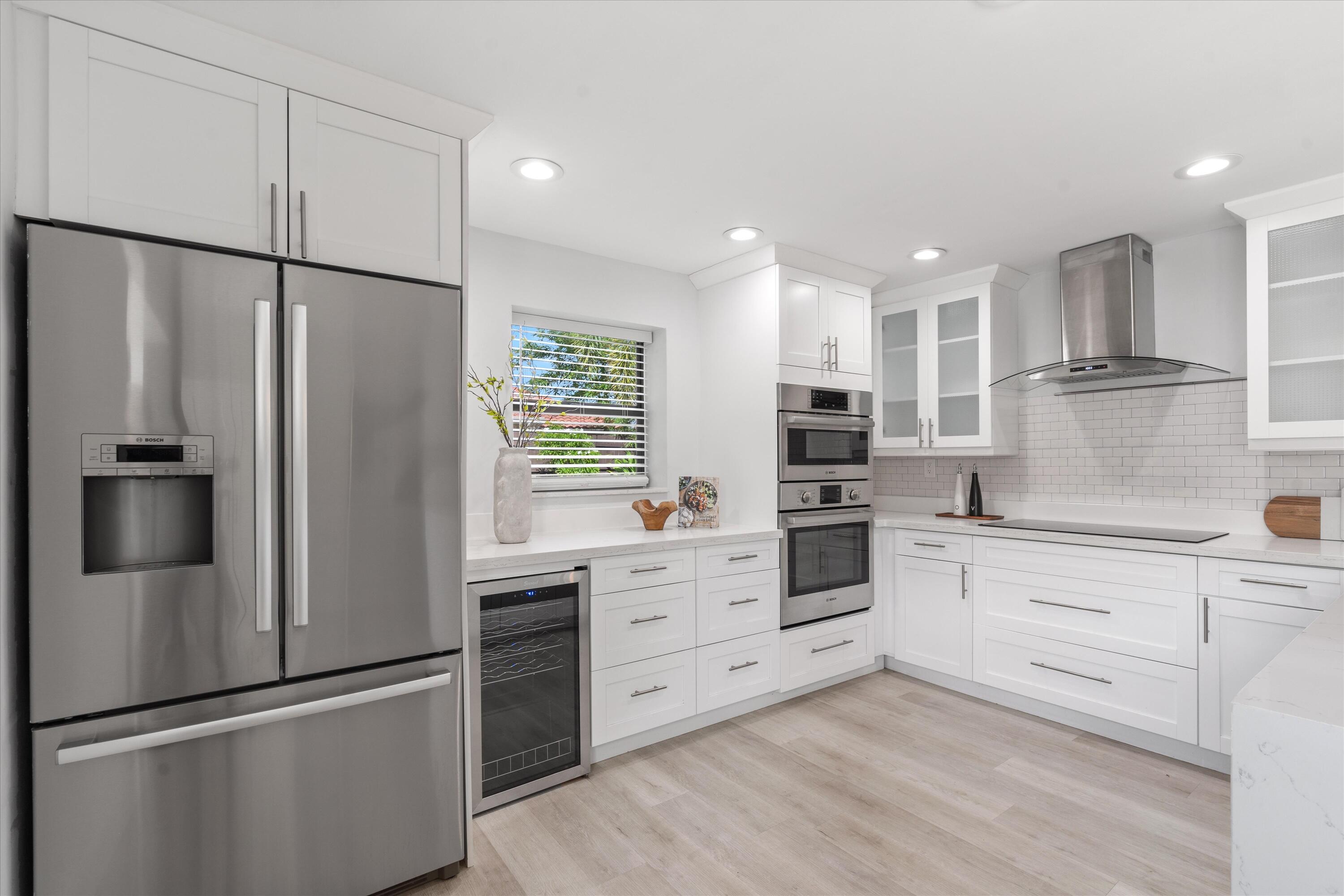 901 Southwest 12th Avenue Boca Raton, FL 33486 - Photo 9 of 25 10-901 SW 12th Ave Boca Raton, FL-124