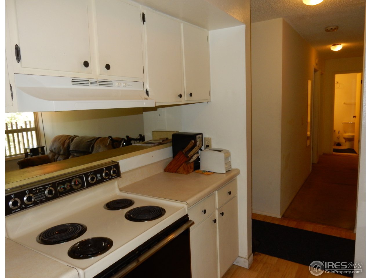2707 Valmont Road, Unit 301 Boulder, CO 80304 - Photo 7 of 21 Kitchen looking towards Beds/Bath