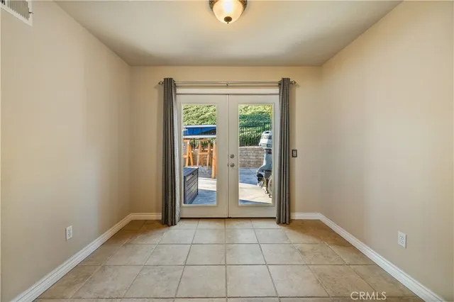 a view of hallway with washer and dryer