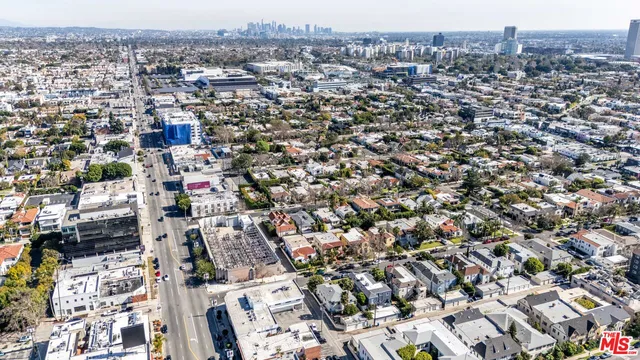 $1,650,000 | 139 North Harper Avenue, Los Angeles, CA 90048