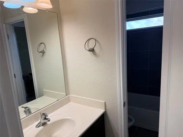 $3,200 | 6802 Tiger Trail, Katy, TX 77493