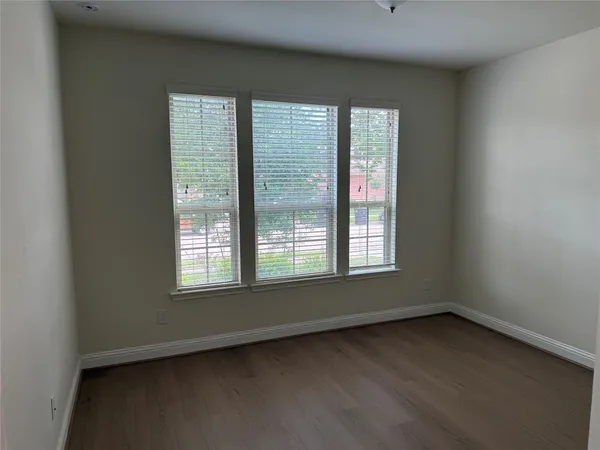 $3,200 | 6802 Tiger Trail, Katy, TX 77493