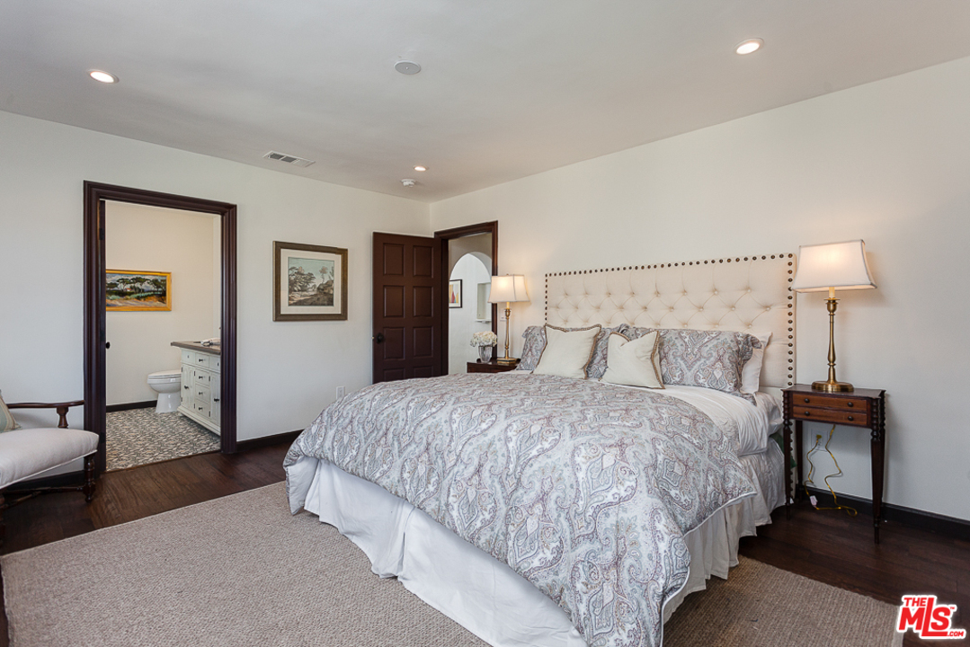 1210 Solita Road Pasadena, CA 91103 - Photo 15 of 24 Gallery Image 15