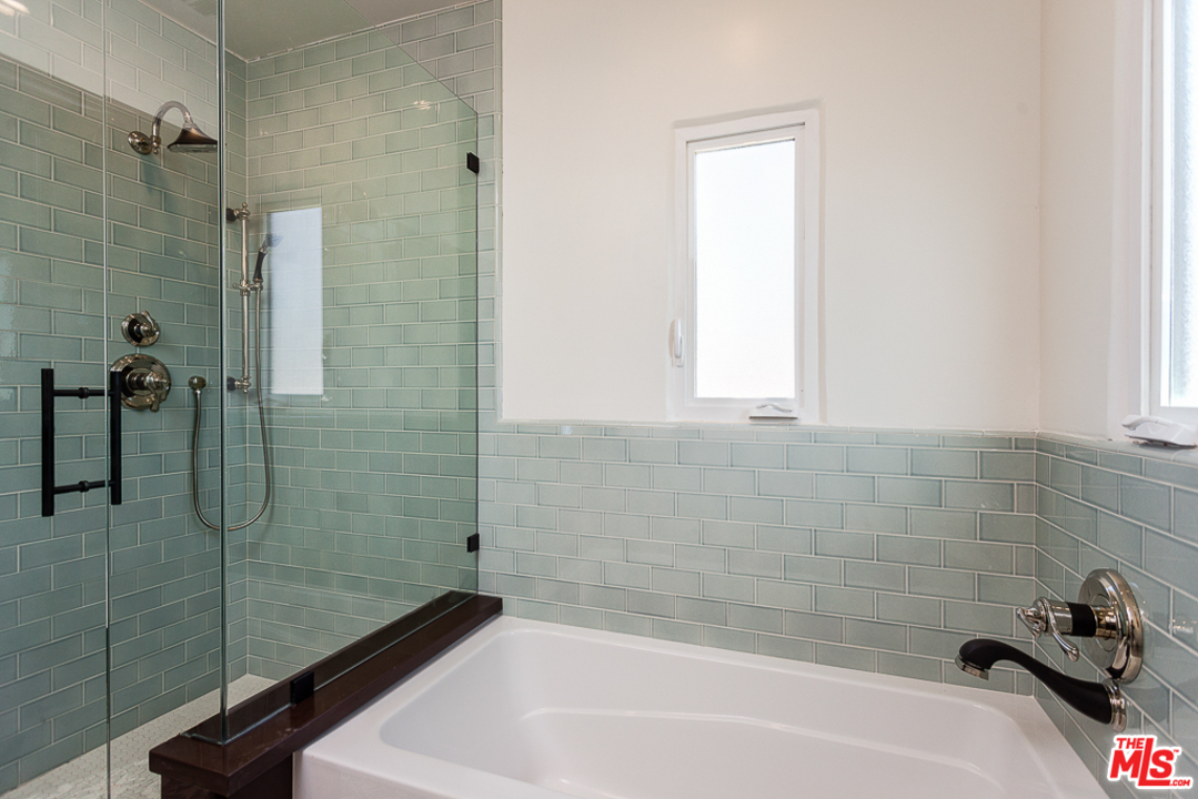 1210 Solita Road Pasadena, CA 91103 - Photo 17 of 24 Gallery Image 17