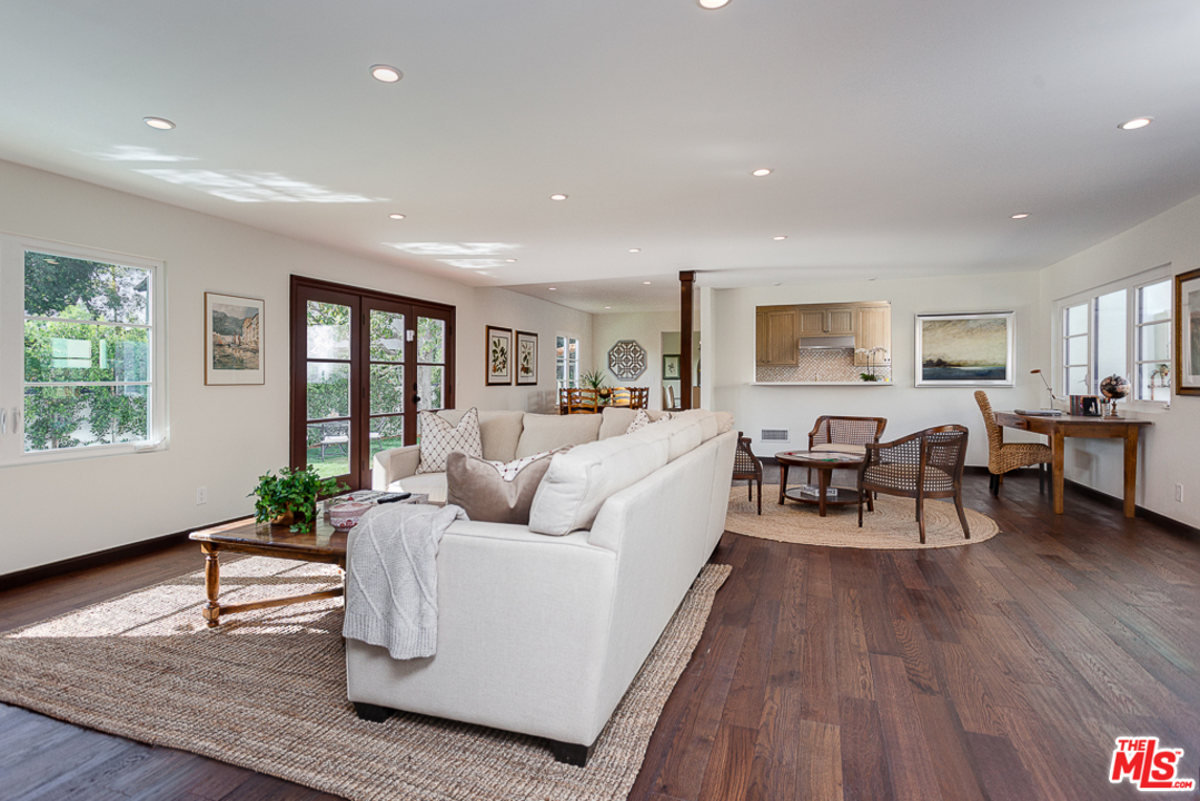 1210 Solita Road Pasadena, CA 91103 - Photo 6 of 24 Gallery Image 6