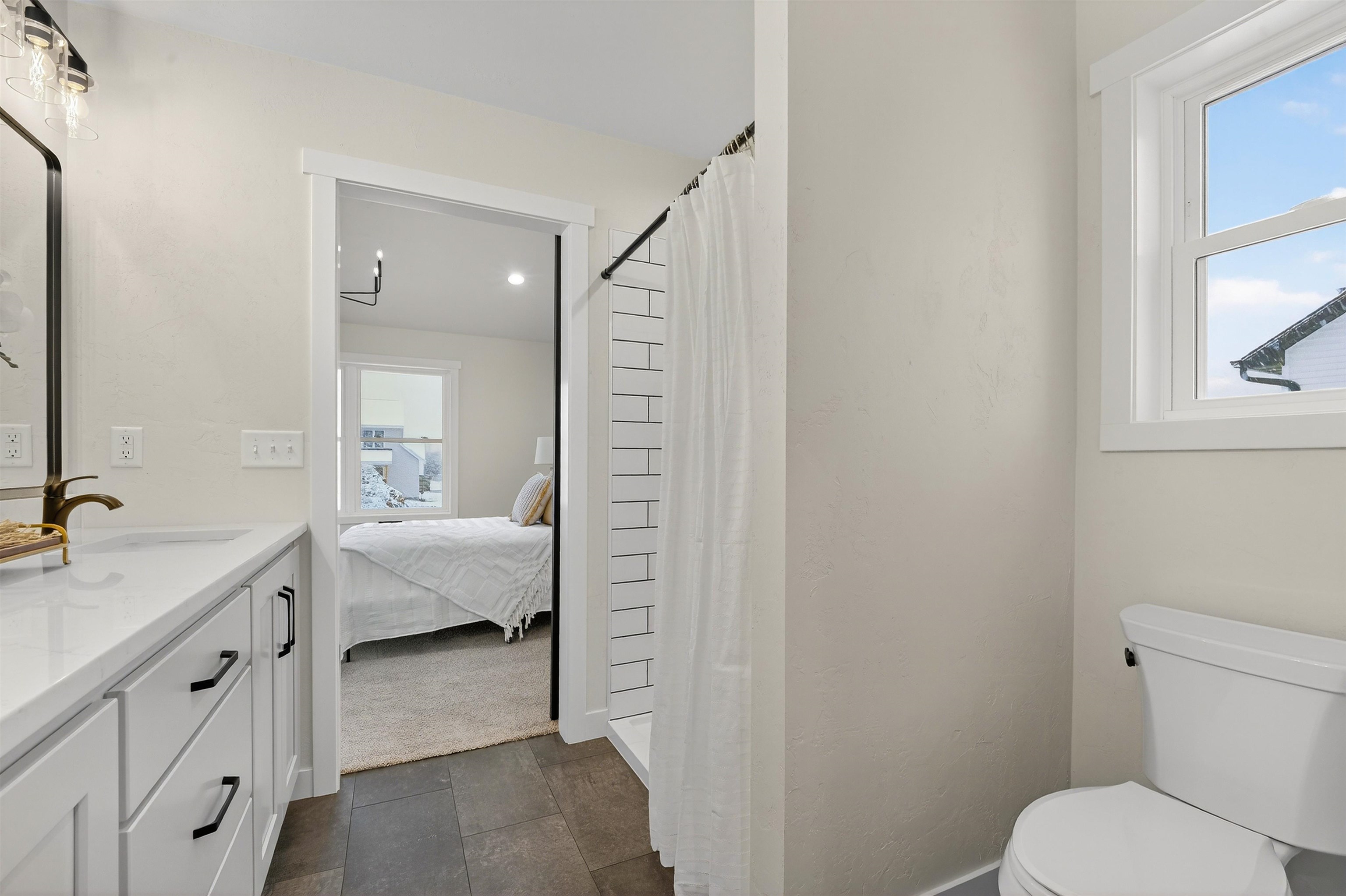 W5845 Roundstone Place Menasha, WI 54952 - Photo 20 of 38