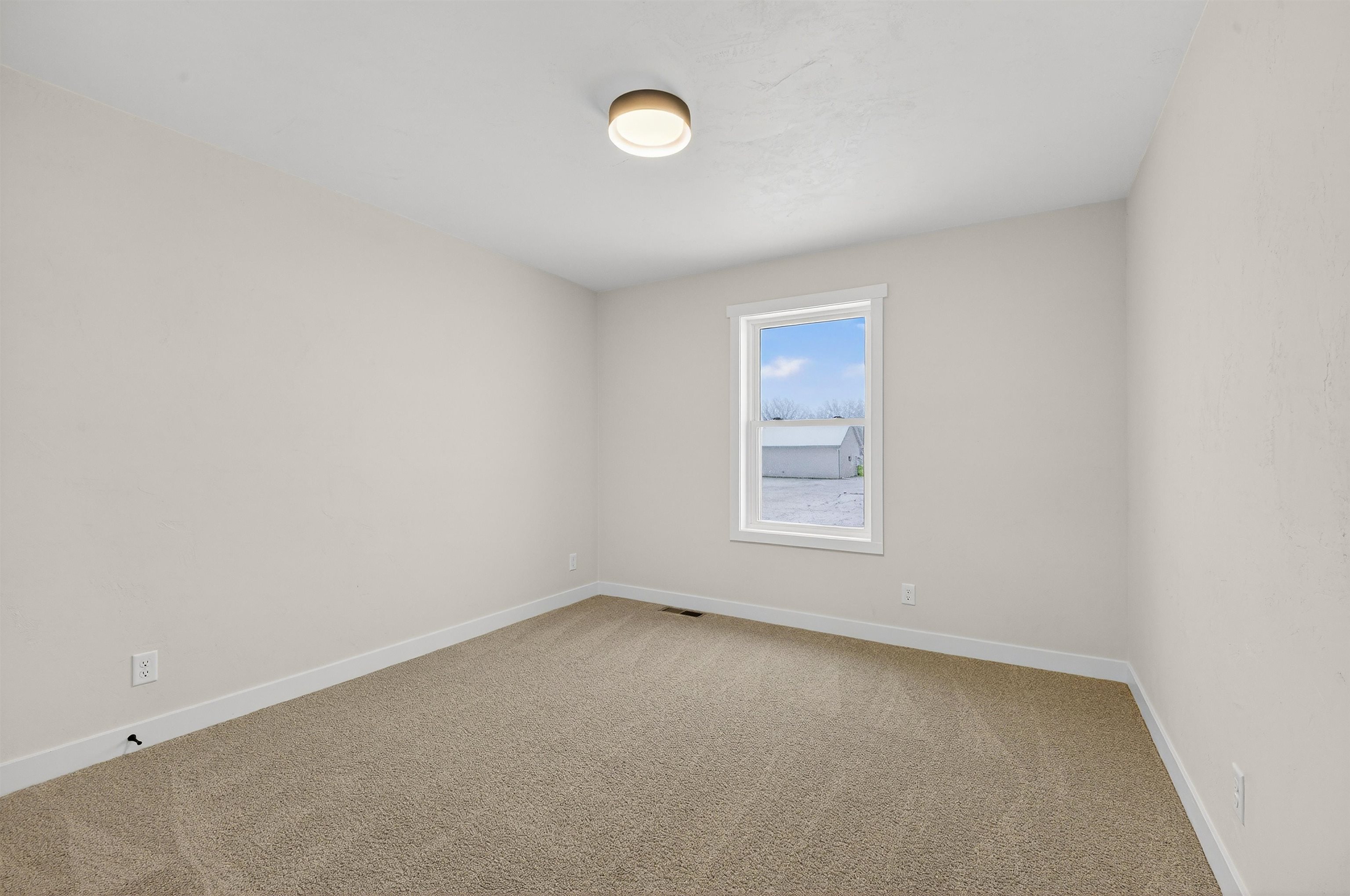 W5845 Roundstone Place Menasha, WI 54952 - Photo 22 of 38