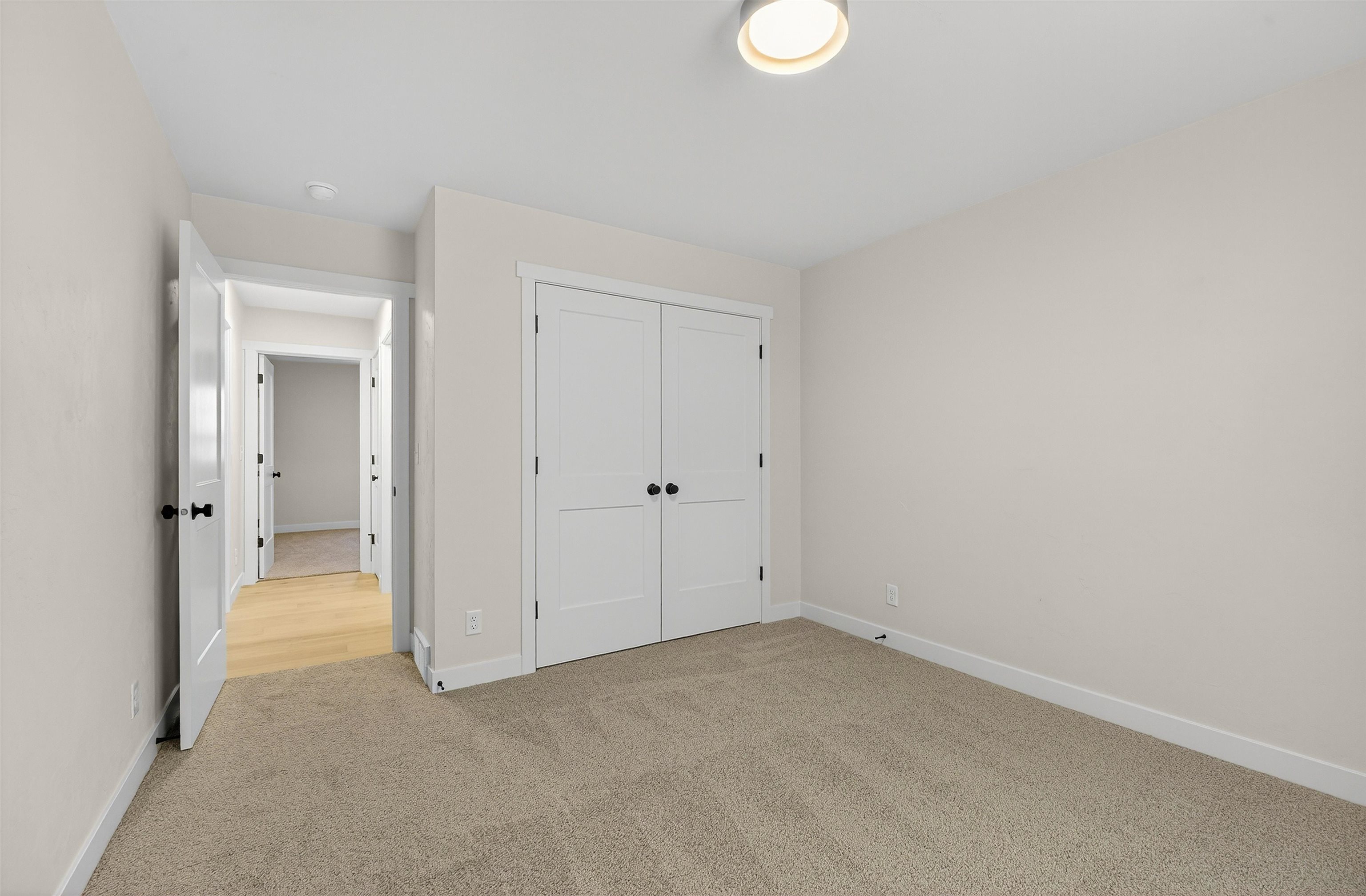 W5845 Roundstone Place Menasha, WI 54952 - Photo 24 of 39