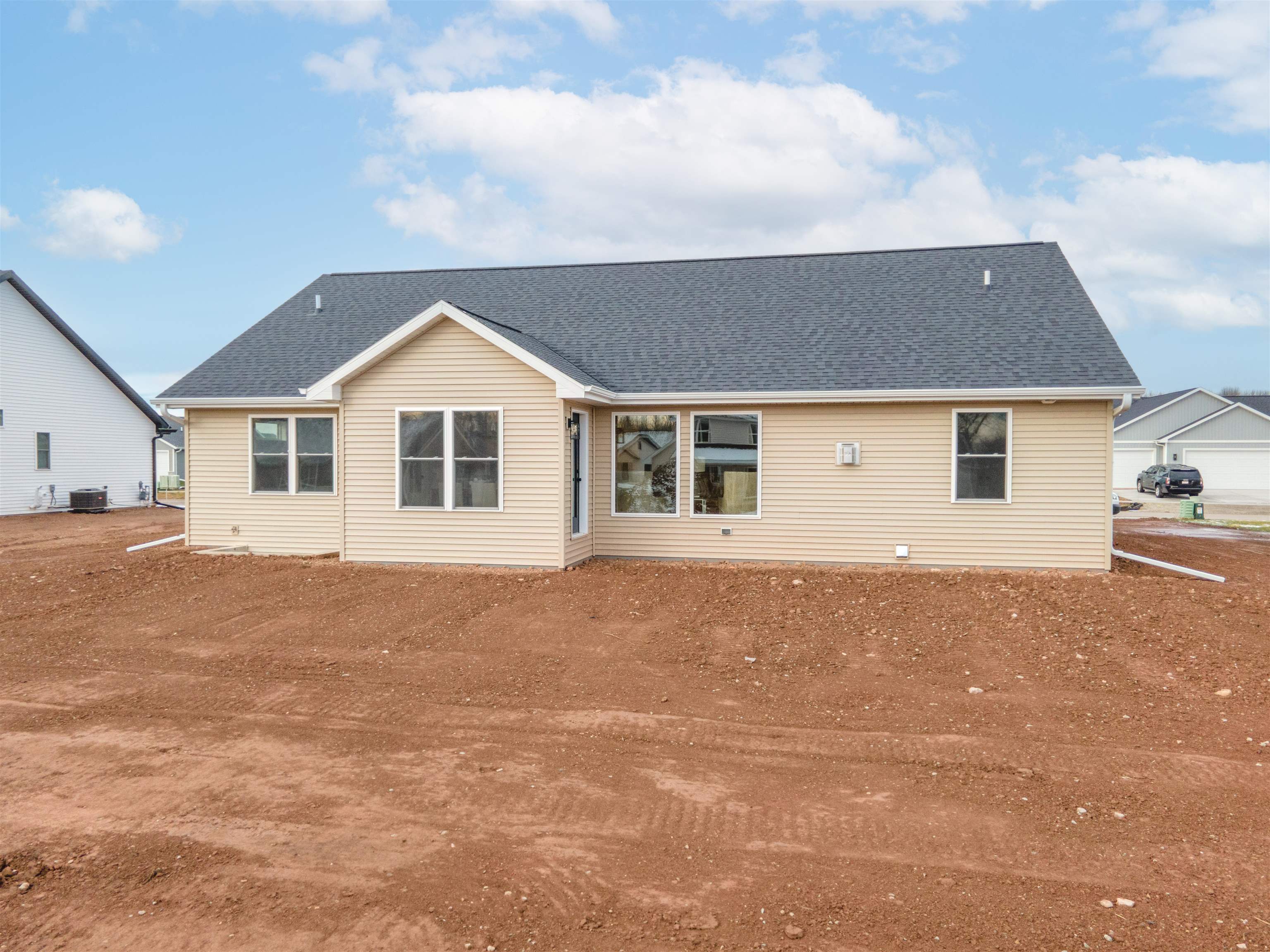 W5845 Roundstone Place Menasha, WI 54952 - Photo 35 of 38