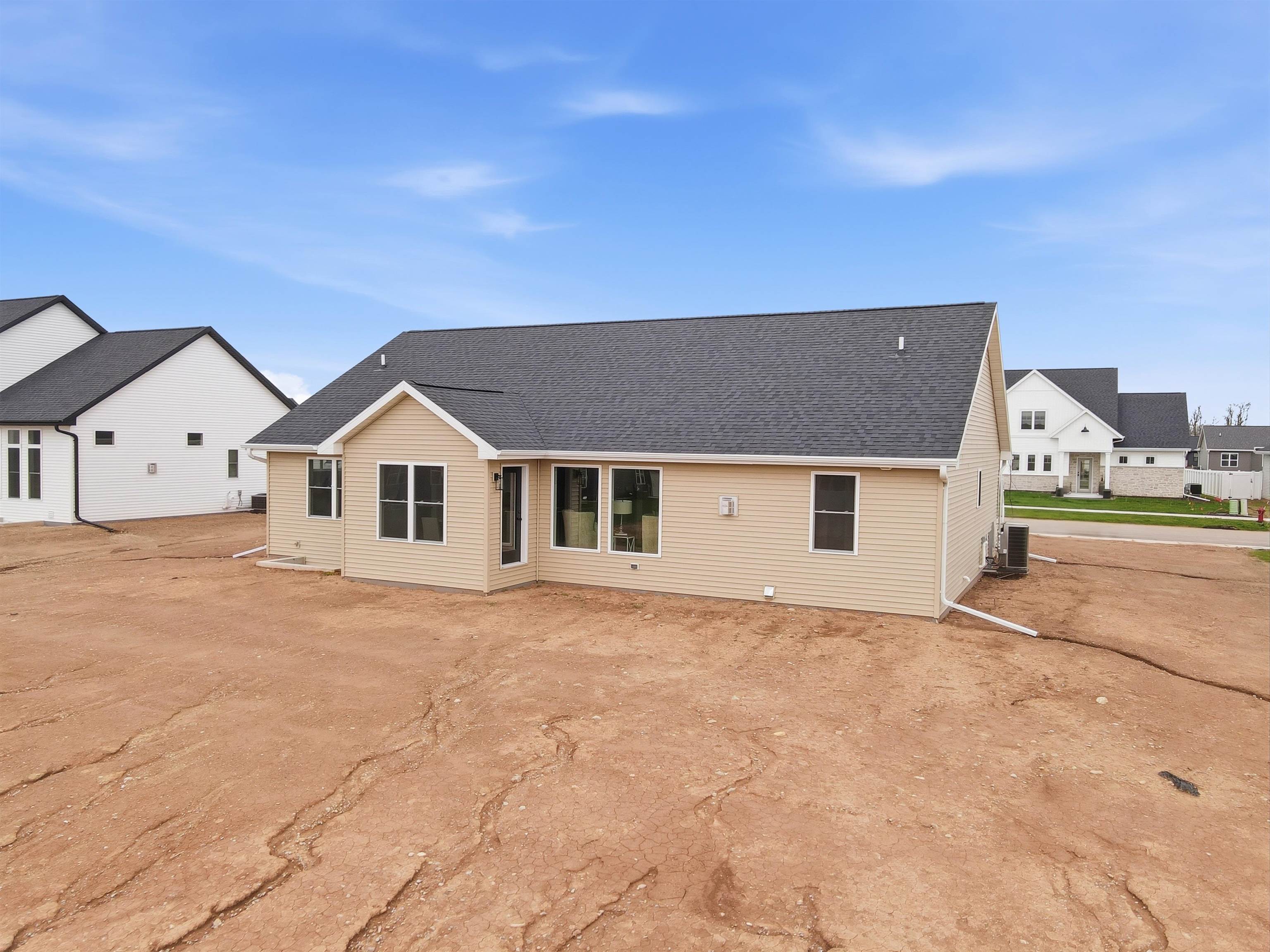 W5845 Roundstone Place Menasha, WI 54952 - Photo 36 of 39