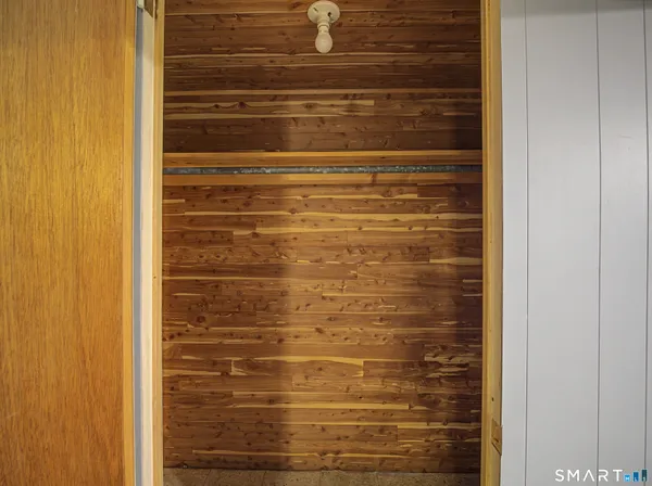 $549,900 | 20 Chatfield Drive, Trumbull, CT 06611