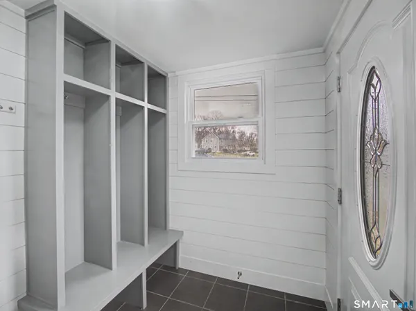 $549,900 | 20 Chatfield Drive, Trumbull, CT 06611