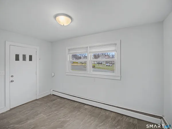 $549,900 | 20 Chatfield Drive, Trumbull, CT 06611