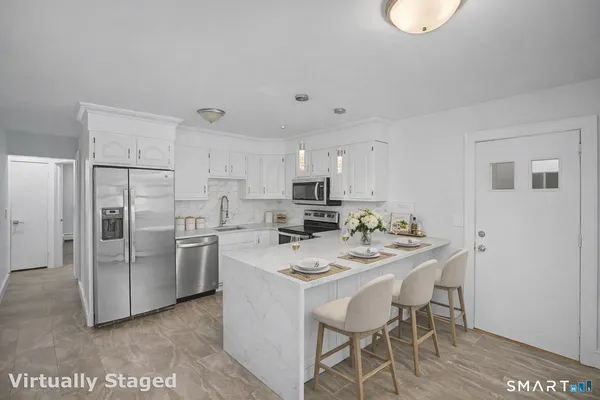 $549,900 | 20 Chatfield Drive, Trumbull, CT 06611