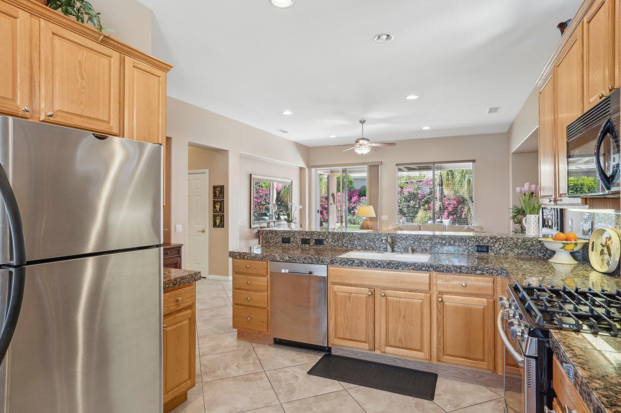 44531 Knightswood Road Indio, CA 92201 - Photo 17 of 43 15-web-or-mls-Knightswood Ct-015