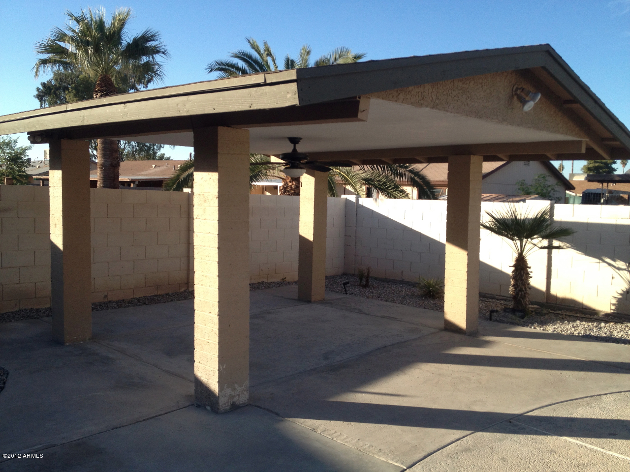 7208 West Monterosa Street Phoenix, AZ 85033 - Photo 4 of 6 IMG_0259