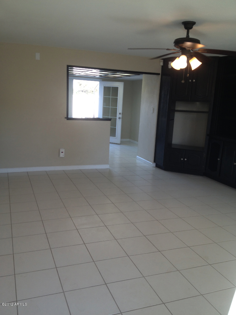 7208 West Monterosa Street Phoenix, AZ 85033 - Photo 5 of 6 IMG_0256