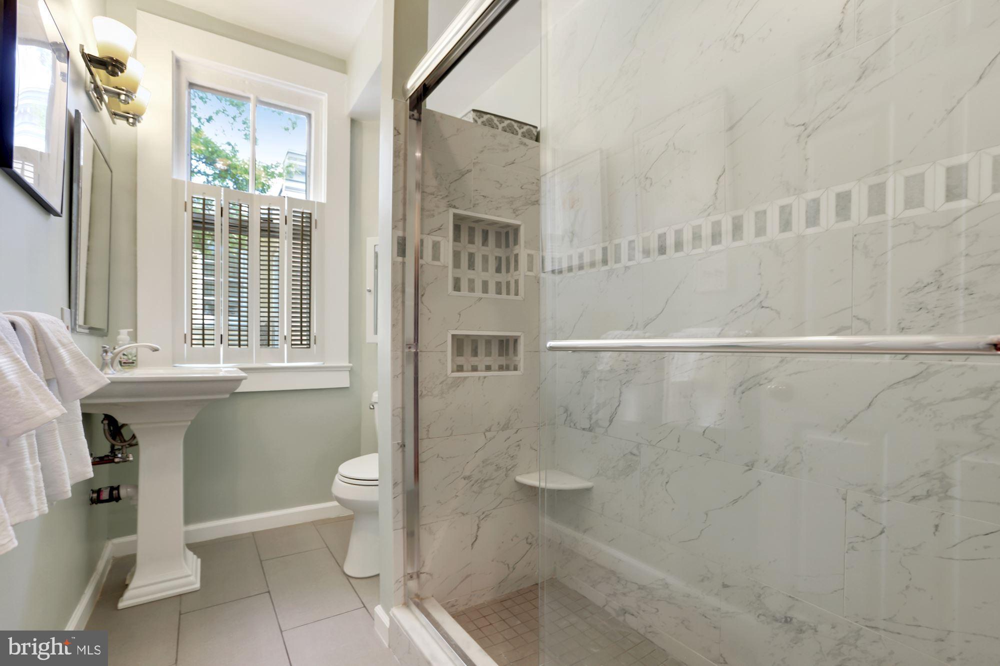 2011 Kalorama Road Northwest, Unit 7 Washington, DC 20009 - Photo 20 of 25 Gallery Image 20