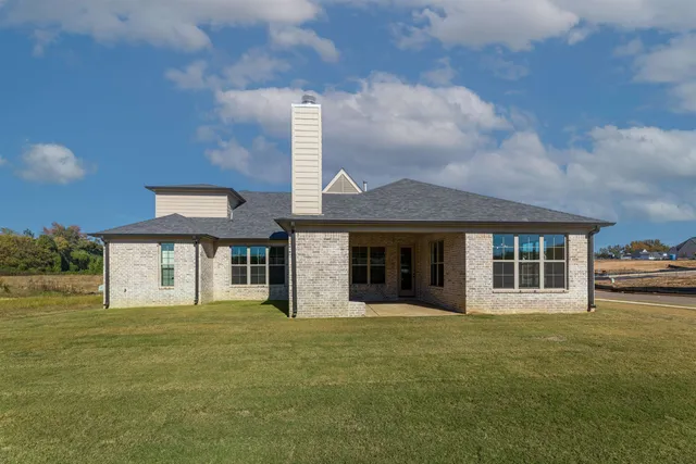 $494,900 | 195 Sugalina Valley Drive, Oakland, TN 38060