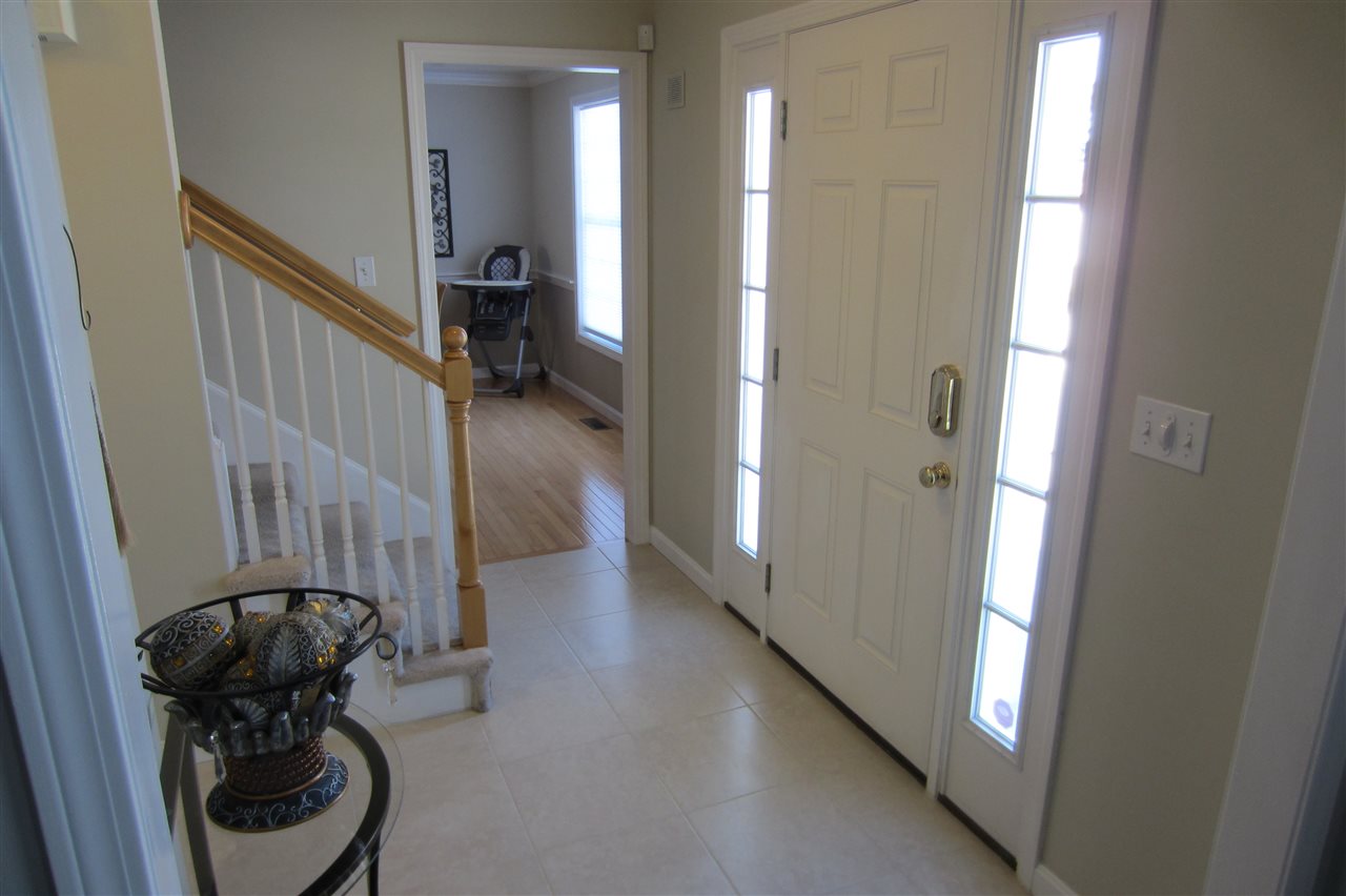 5 South Ridge Drive Manchester, NH 03109 - Photo 6 of 26 Gallery Image 6