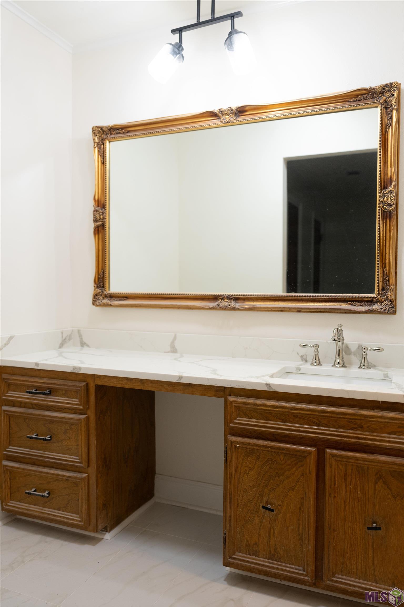11651 Gurney Road Baker, LA 70714 - Photo 9 of 16 Gallery Image 9