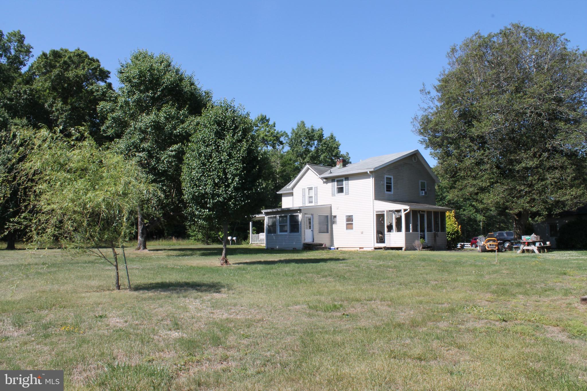 6031 Hickory Ridge Road Spotsylvania, VA 22551 - Photo 4 of 28 back of house