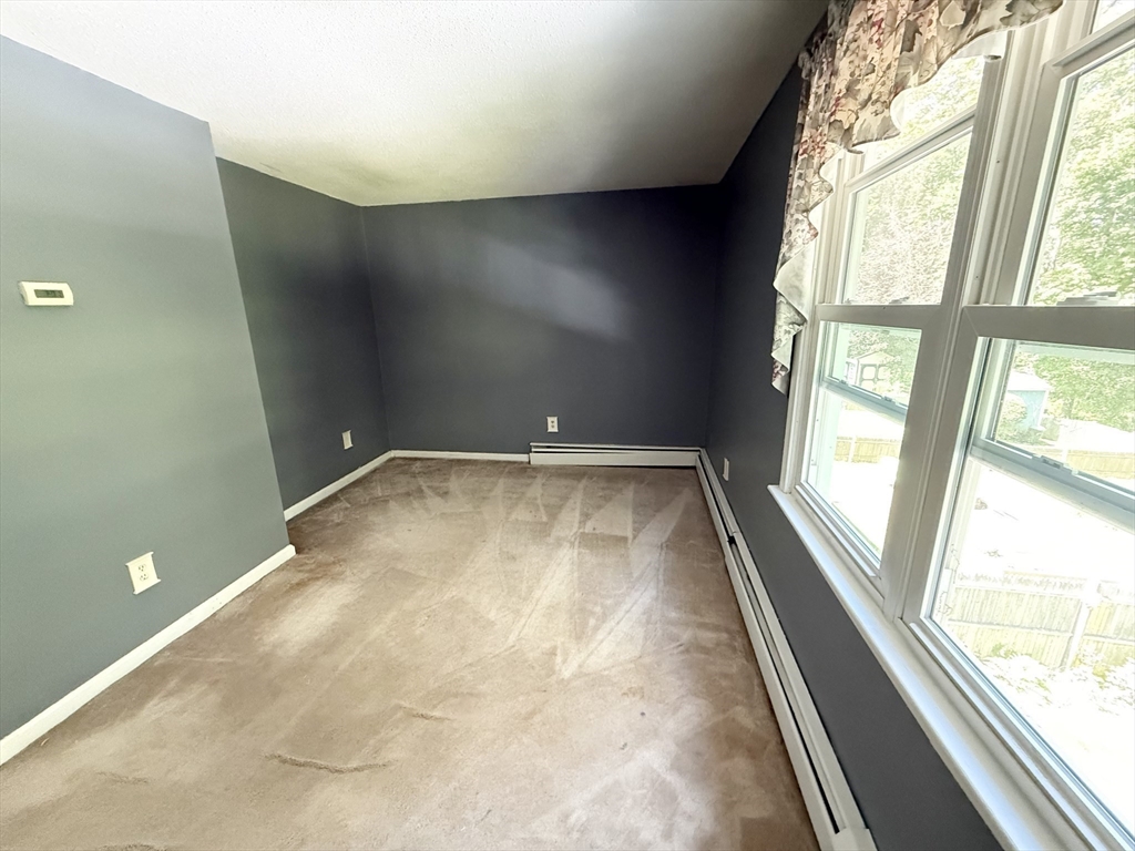48 Vincent Circle Worcester, MA 01604 - Photo 20 of 31
