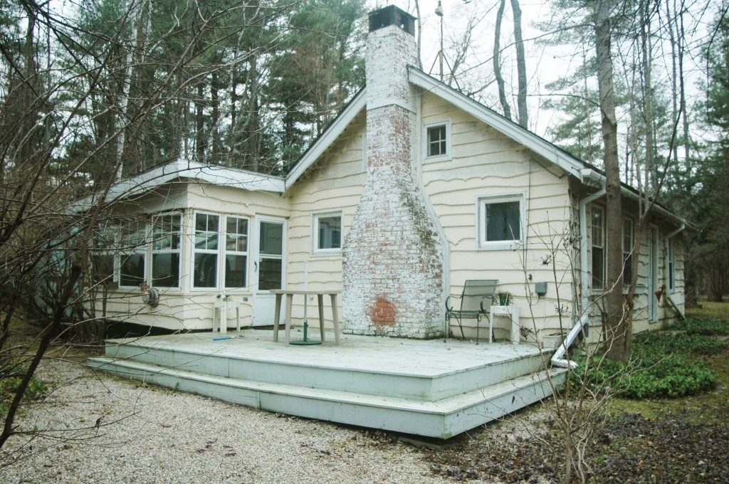 8 Grove Road Stockbridge, MA 01262 - Photo 5 of 5 a front view of a house with a yard