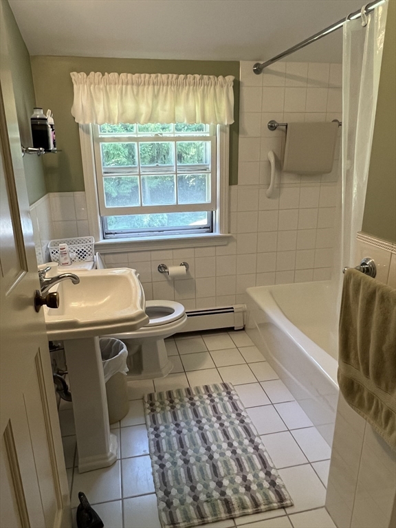 71 Greenbrook Road Hamilton, MA 01982 - Photo 23 of 33 a bathroom with a sink and a bathtub
