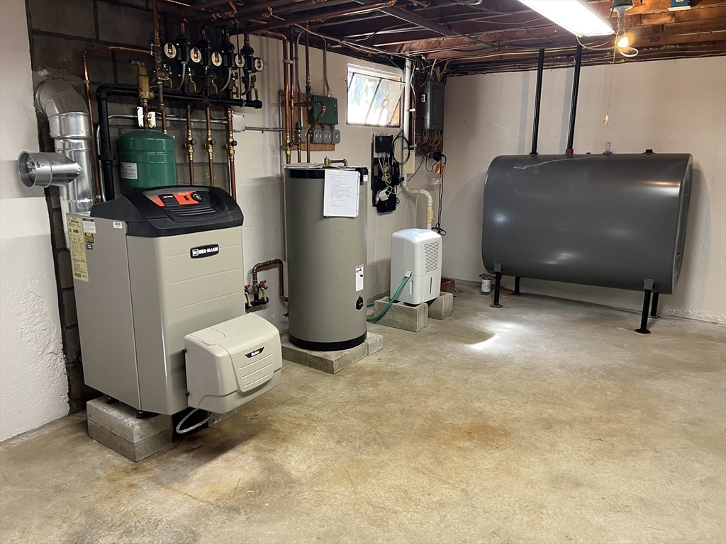 71 Greenbrook Road Hamilton, MA 01982 - Photo 24 of 33 a view of a room with gym equipment