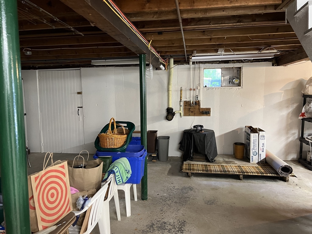 71 Greenbrook Road Hamilton, MA 01982 - Photo 25 of 33 a room with gym equipment