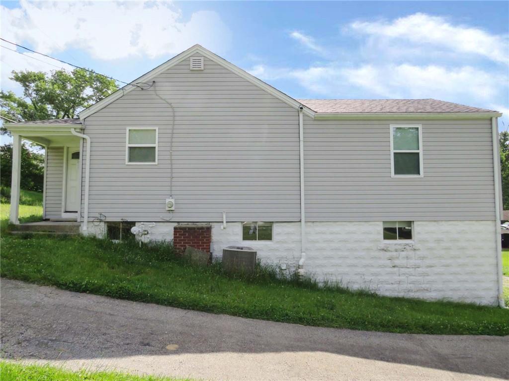 1337 Nine Eighty Road Canonsburg, PA 15317 - Photo 5 of 23