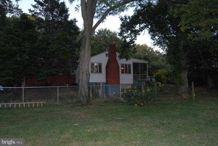 1850 Beulah Road Vienna, VA 22182 - Photo 3 of 6 Exterior #3