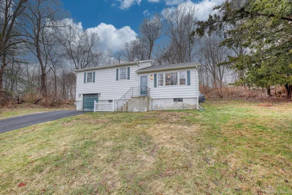 $469,000 | 152 Sunrise Hill Road, Fishkill, NY 12524
