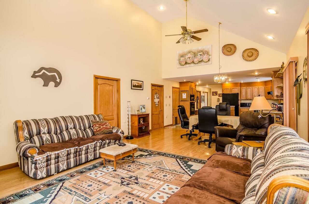 154 Merrimack Street Hooksett, NH 03106 - Photo 4 of 25 Gallery Image 4