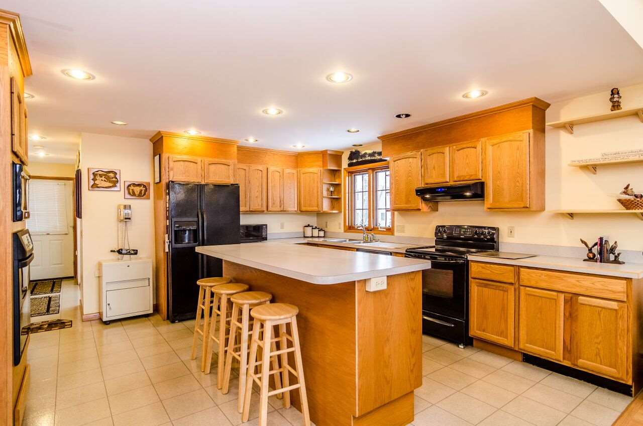 154 Merrimack Street Hooksett, NH 03106 - Photo 8 of 25 Gallery Image 8