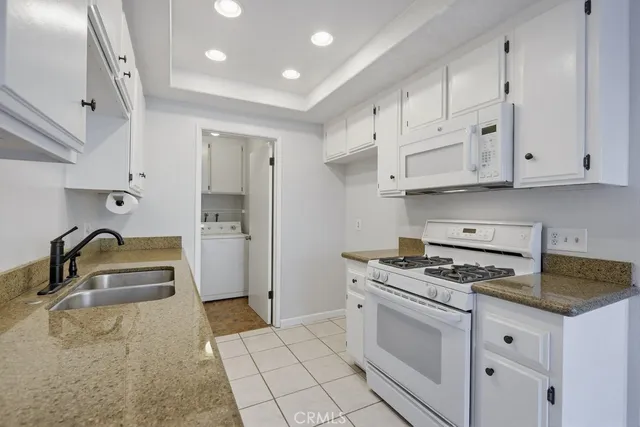 $2,850 | 6243 Flower Creek Lane, Yorba Linda, CA 92886