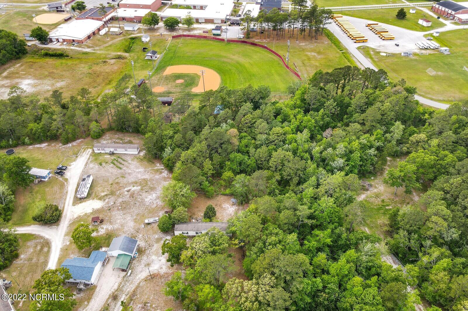 174 Dixon Road Holly Ridge, NC 28445 - Photo 19 of 26 19_zfsdff3 (1)_mls