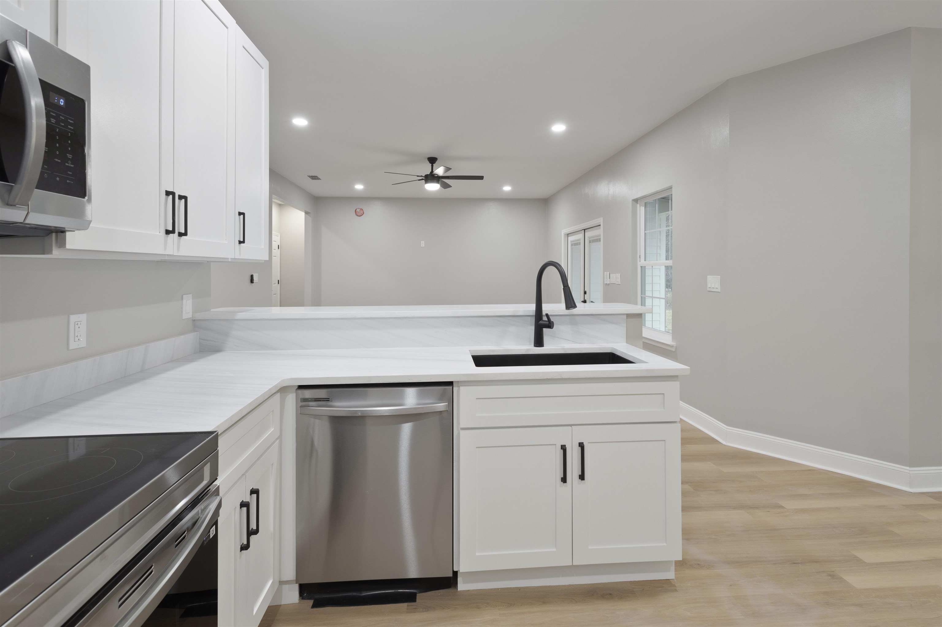 604 Rustling Pines Boulevard Midway, FL 32343 - Photo 8 of 28