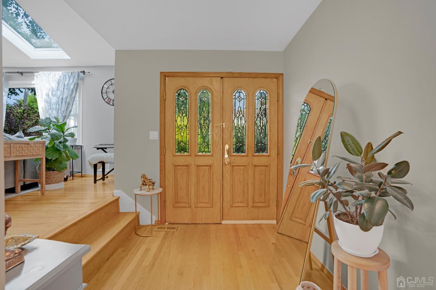 41 Laura Avenue Edison, NJ 08820 - Photo 5 of 45 a view of an entryway with wooden floor