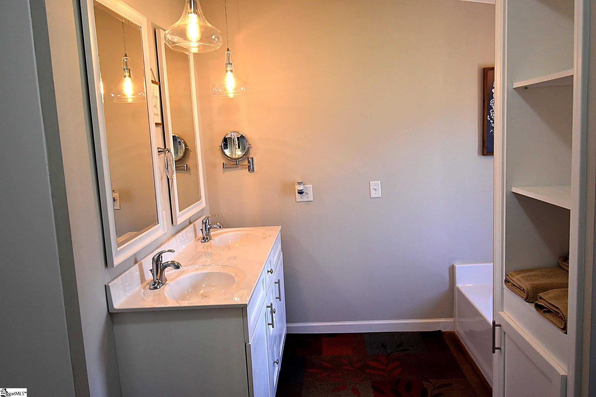 1304 Cheek Road Greer, SC 29651 - Photo 11 of 31