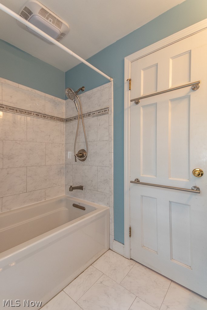 5199 Mayview Road Cleveland, OH 44124 - Photo 25 of 30