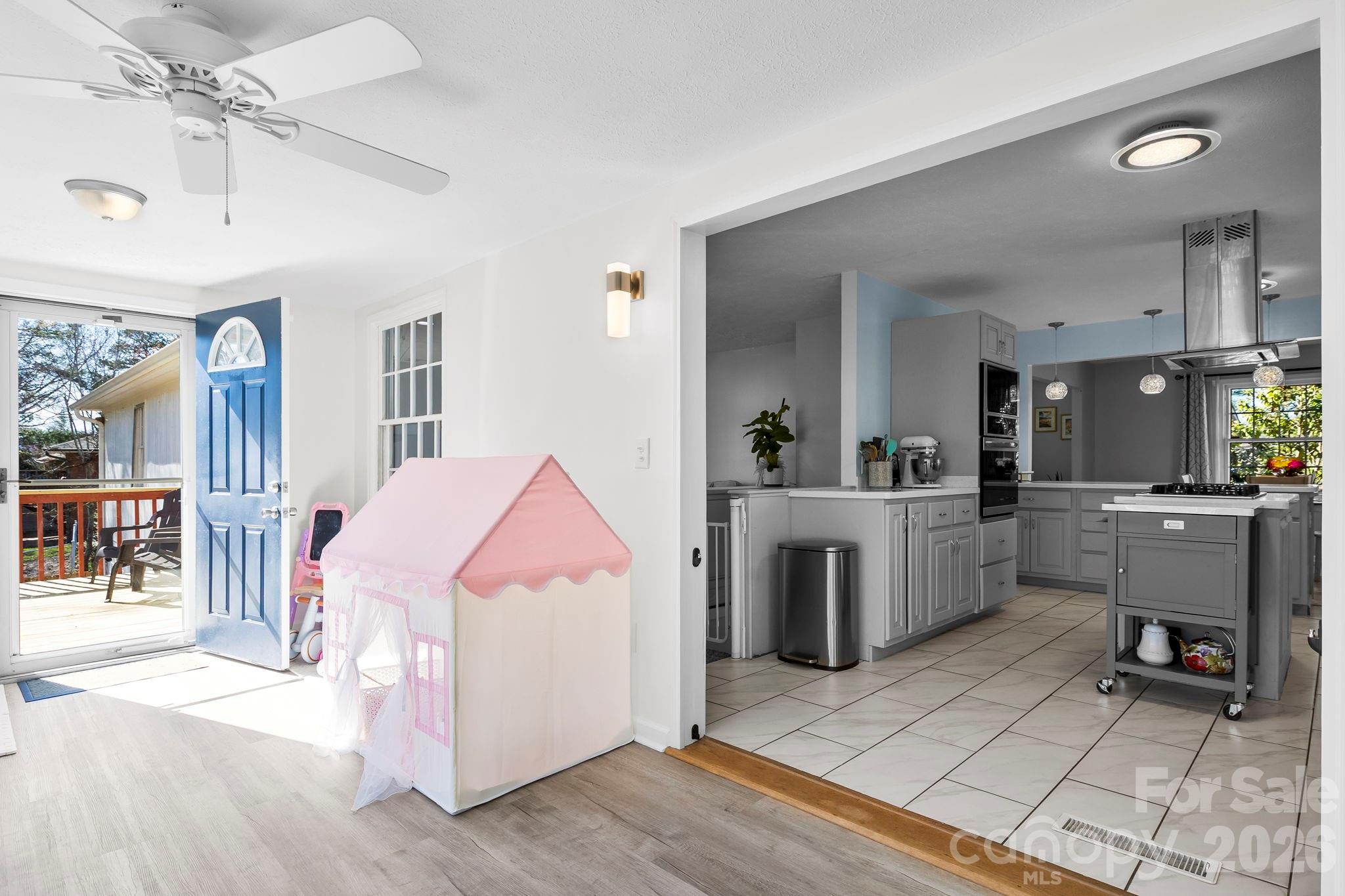 15 Blueberry Hill Road Asheville, NC 28804 - Photo 12 of 35