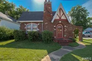 $169,900 | 810 North Main Street, De Soto, MO 63020
