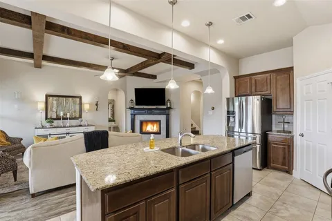 $407,500 | 3017 Ridgemont Court, Weatherford, TX 76086