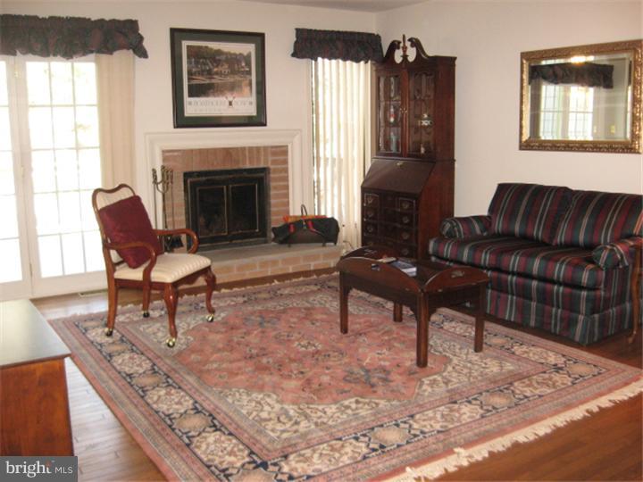 49 Harrison Road East West Chester, PA 19380 - Photo 3 of 25 Living Room