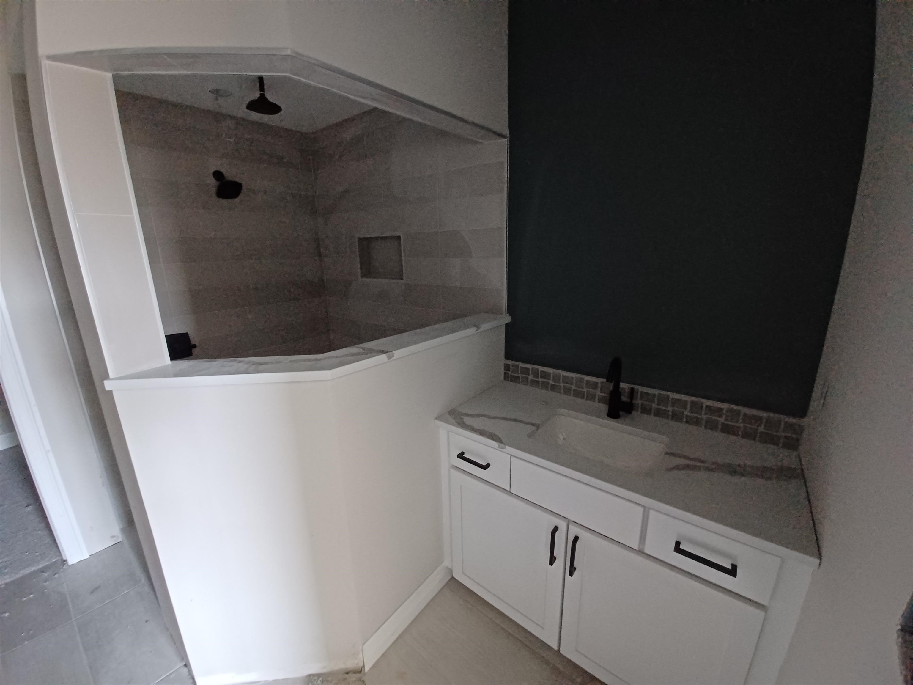 3404 South Capri Street Wichita, KS 67210 - Photo 13 of 29